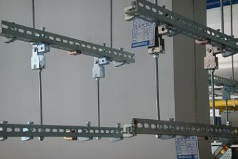 万向吊架固定方式