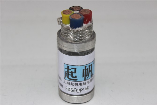 计算机电缆(computer cable)